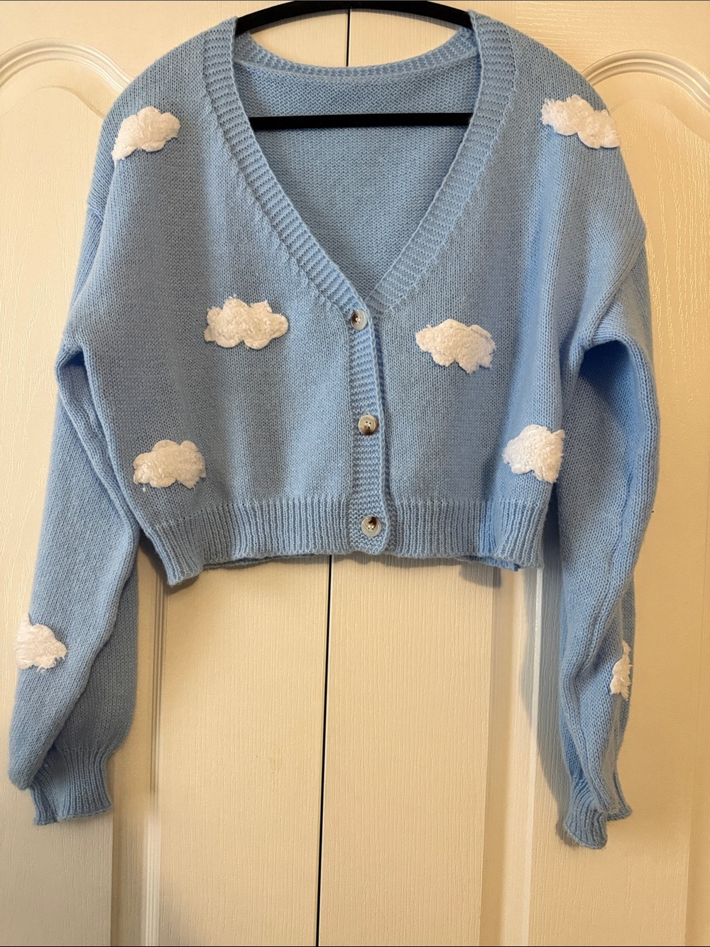 ROMWE Light Blue Cloud Appliqué Cropped V-Neck Cardigan